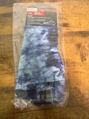 Altra Women's Shorts Blue Tie-Dye Print
